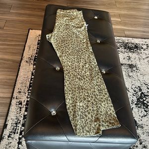 BNWT Tavi Noir Olive Leopard legging